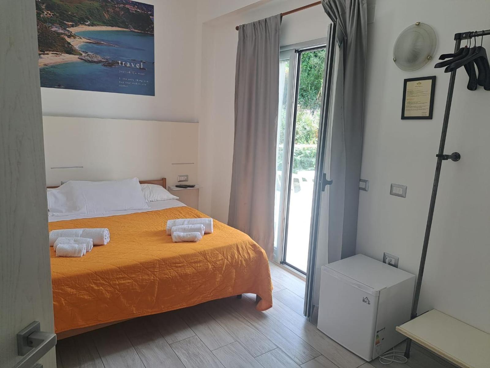 B&B Decarlo Property Tropea Dış mekan fotoğraf
